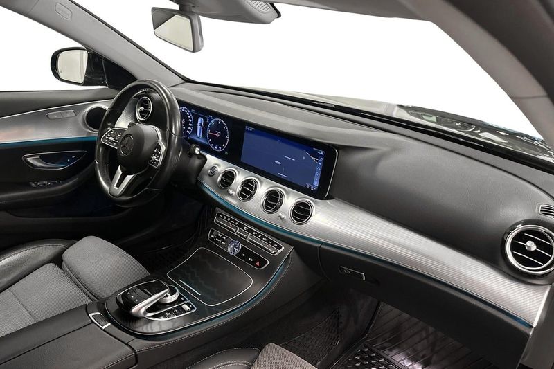 Mercedes E220 bild 9