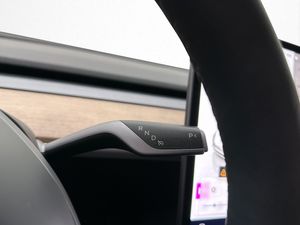 Tesla Model 3 bild 32