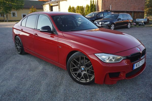 BMW 320 D Sedan Steptronic AUT / M Optik - 2014