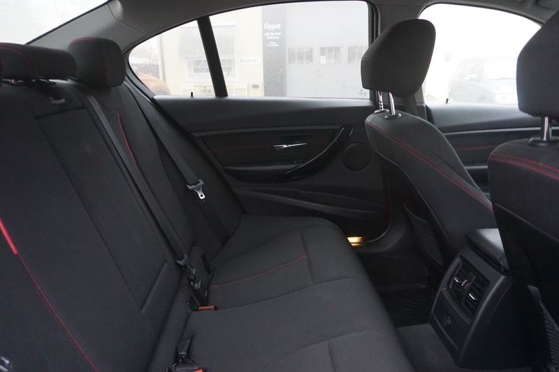 BMW 320 bild 10