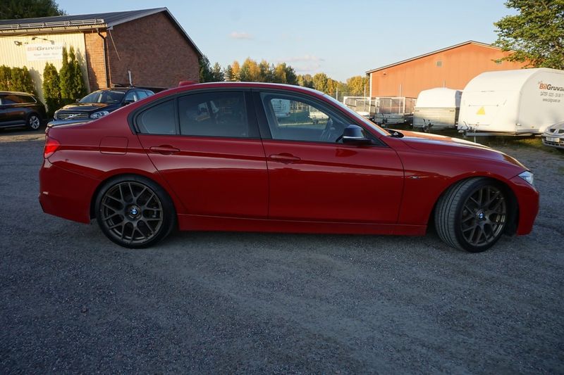BMW 320 bild 2