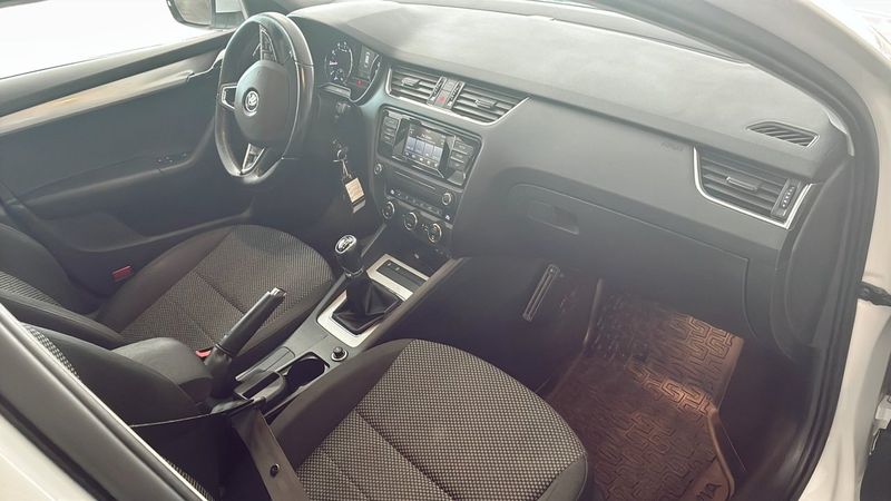 Skoda Octavia bild 3