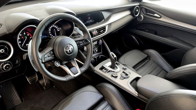 Alfa Romeo Stelvio bild 4