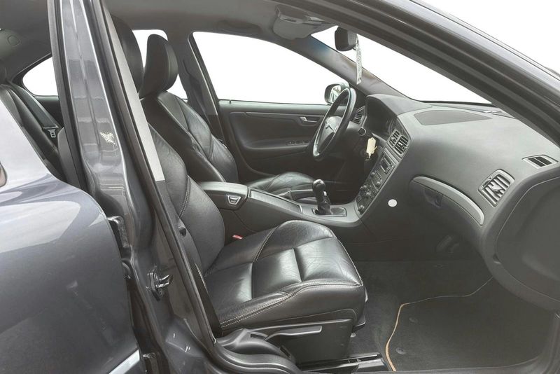 Volvo S60 bild 7