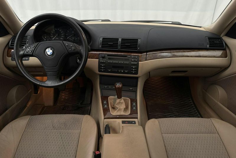 BMW 323 bild 6