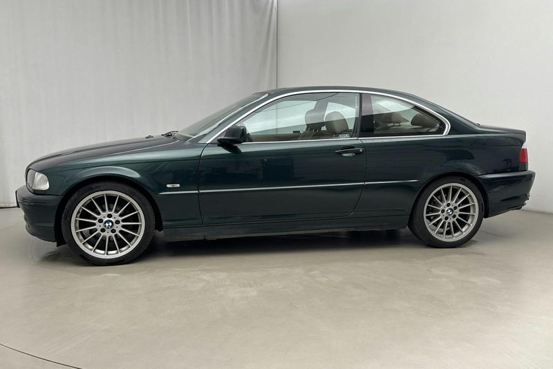 BMW 323 bild 2