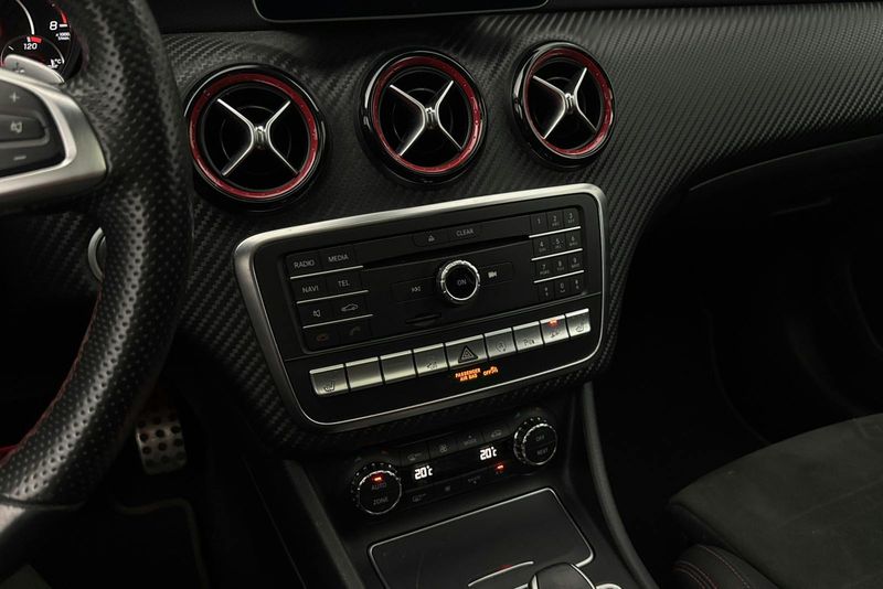 Mercedes A45 AMG bild 15