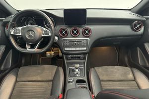 Mercedes A45 AMG bild 6