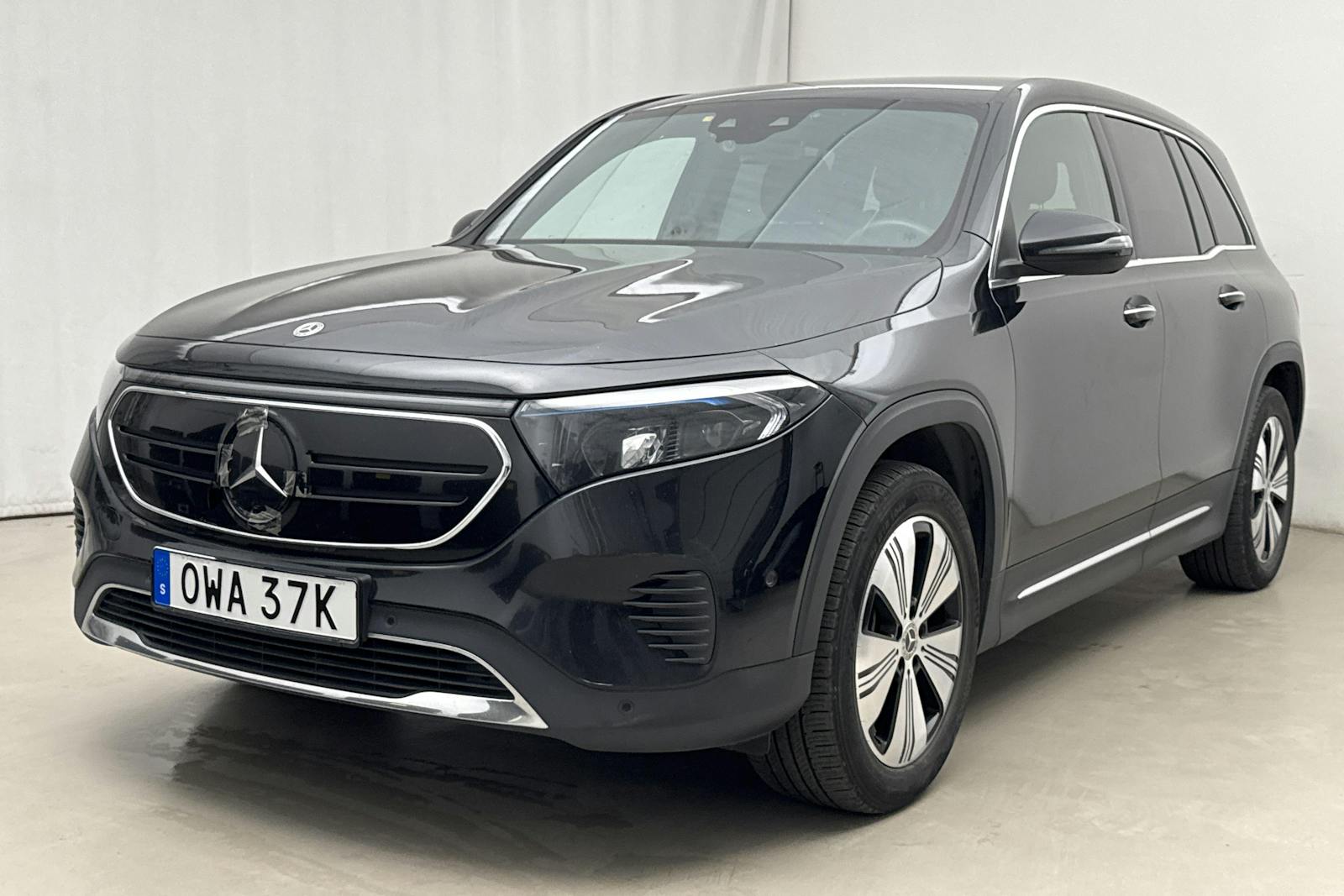 Mercedes EQB250+