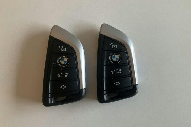BMW 320 bild 19