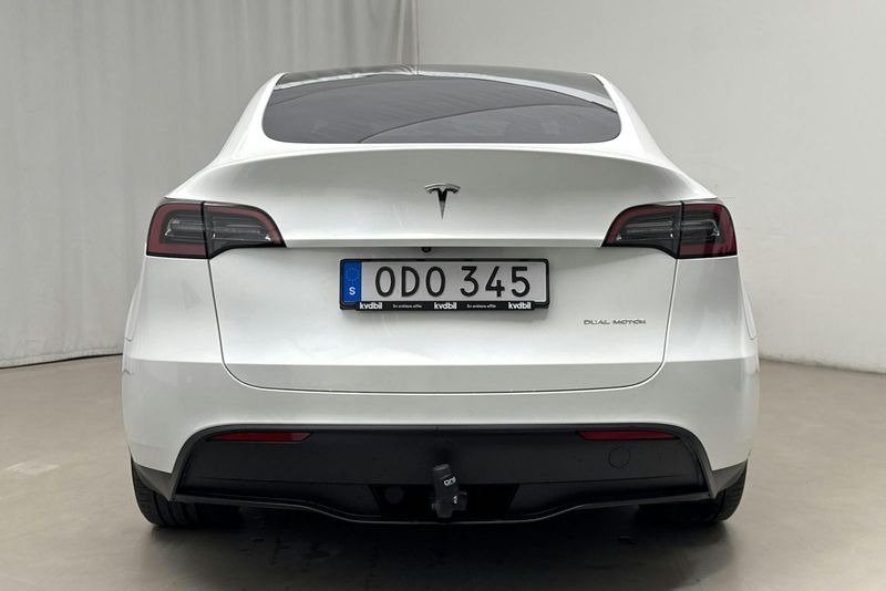Tesla Model Y bild 5