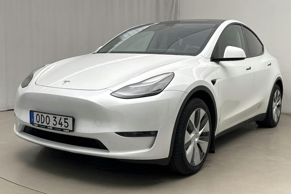 Tesla Model Y Long Range Dual Motor AWD - 2023