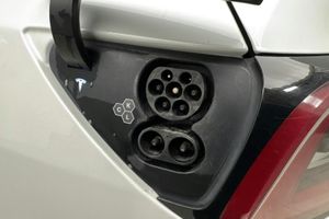 Tesla Model Y bild 23