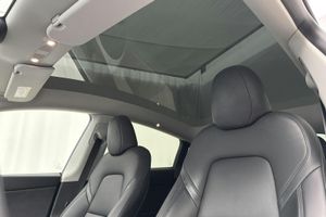 Tesla Model Y bild 20