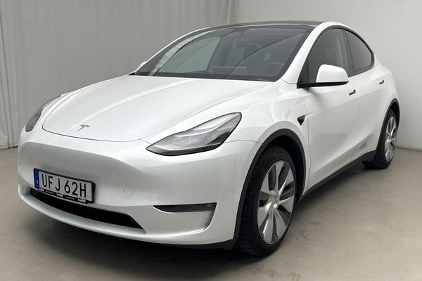 Tesla Model Y Long Range Dual Motor AWD - 2023