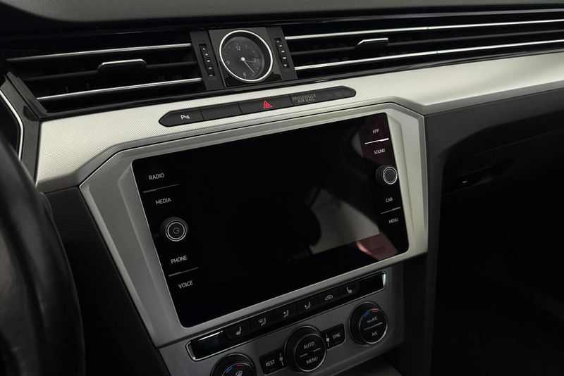 Volkswagen Passat bild 14