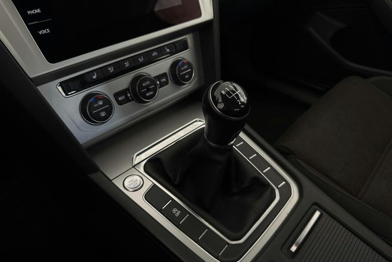 Volkswagen Passat bild 15
