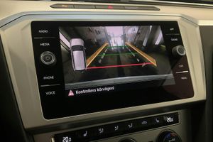 Volkswagen Passat bild 12