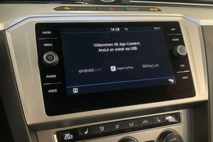 Volkswagen Passat bild 13
