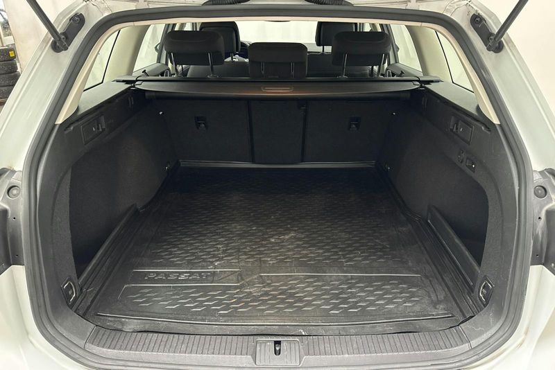 Volkswagen Passat bild 10