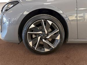 Peugeot 308 SW bild 8