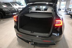 Tesla Model Y bild 15