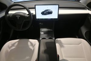 Tesla Model Y bild 9