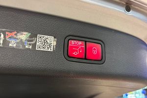 Mercedes GLC300 bild 15
