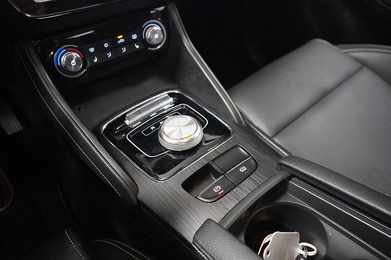 MG ZS EV bild 12