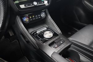 MG ZS EV bild 11