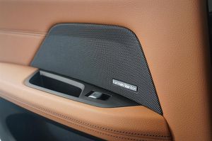 BMW i4 bild 14