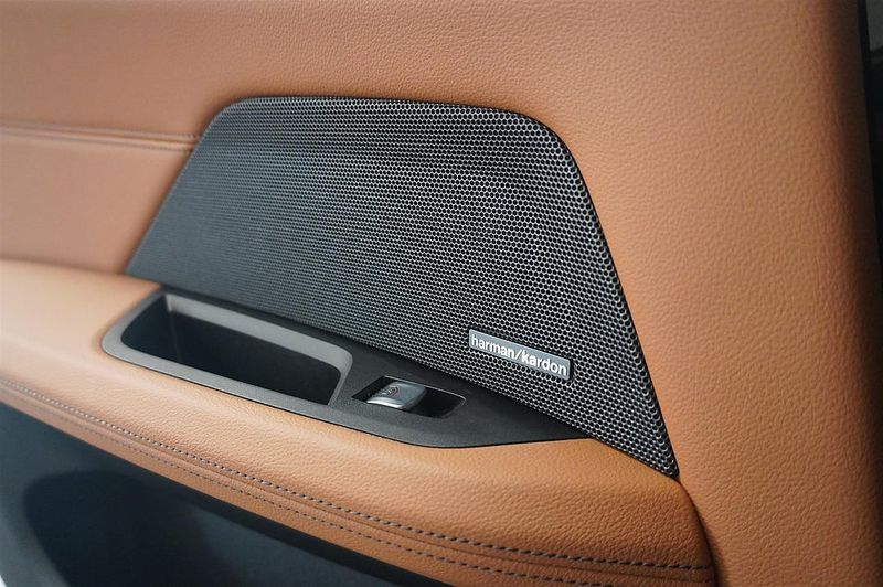 BMW i4 bild 14