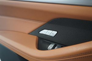 BMW i4 bild 20