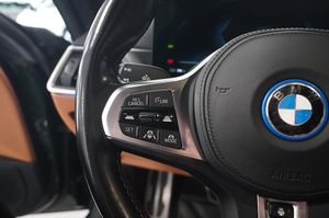BMW i4 bild 18