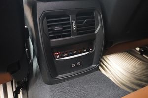 BMW i4 bild 13