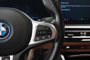 BMW i4 bild 17