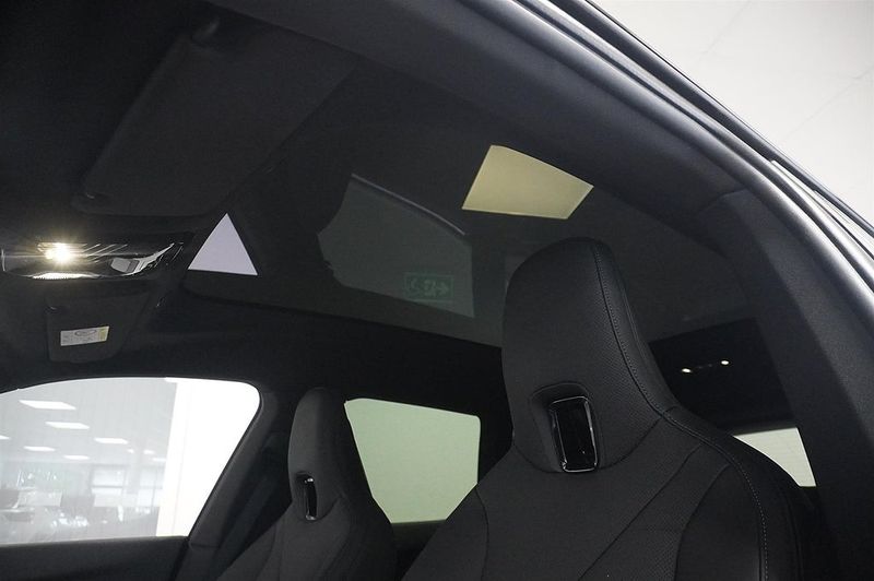 BMW iX bild 12
