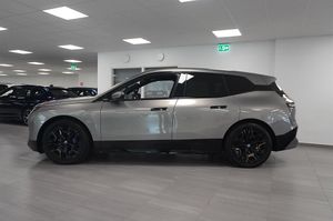 BMW iX bild 5