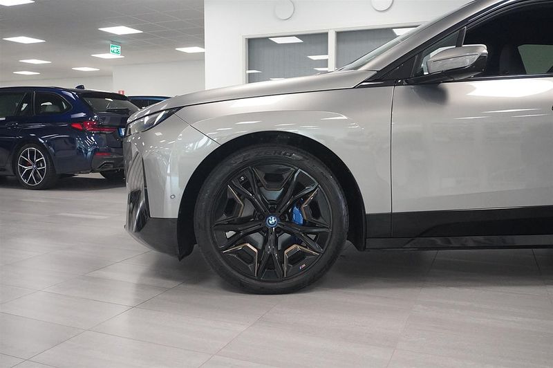 BMW iX bild 3