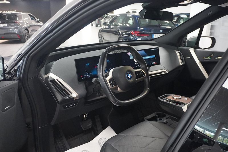 BMW iX bild 4