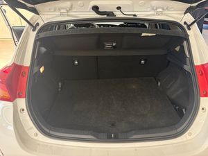 Toyota Auris bild 9