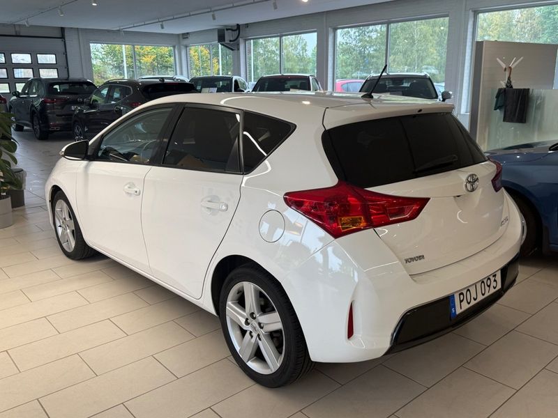 Toyota Auris bild 5