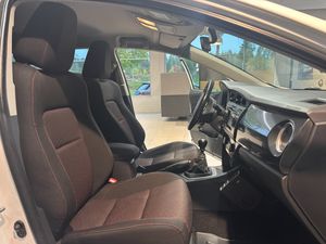 Toyota Auris bild 12