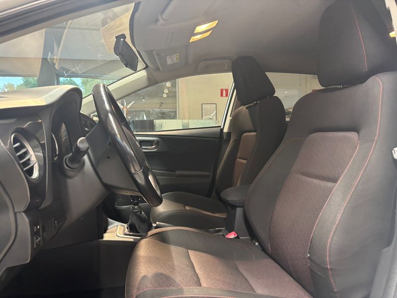Toyota Auris bild 13
