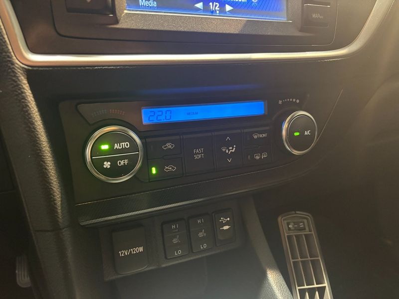 Toyota Auris bild 20