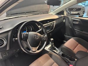 Toyota Auris bild 14