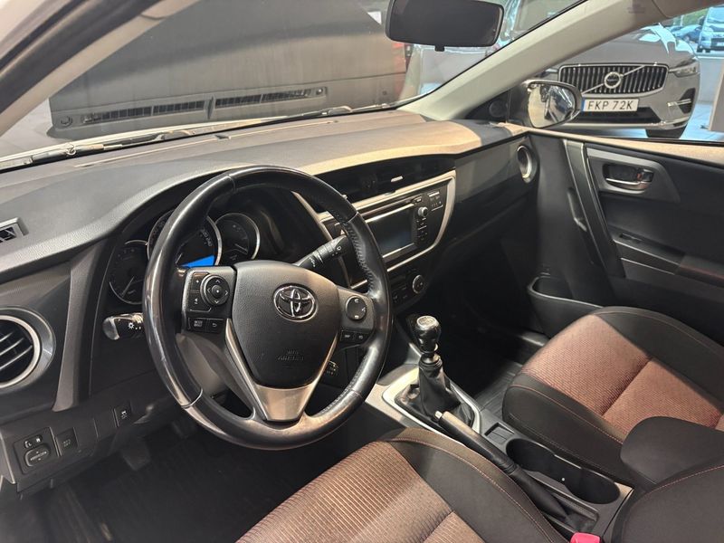 Toyota Auris bild 14