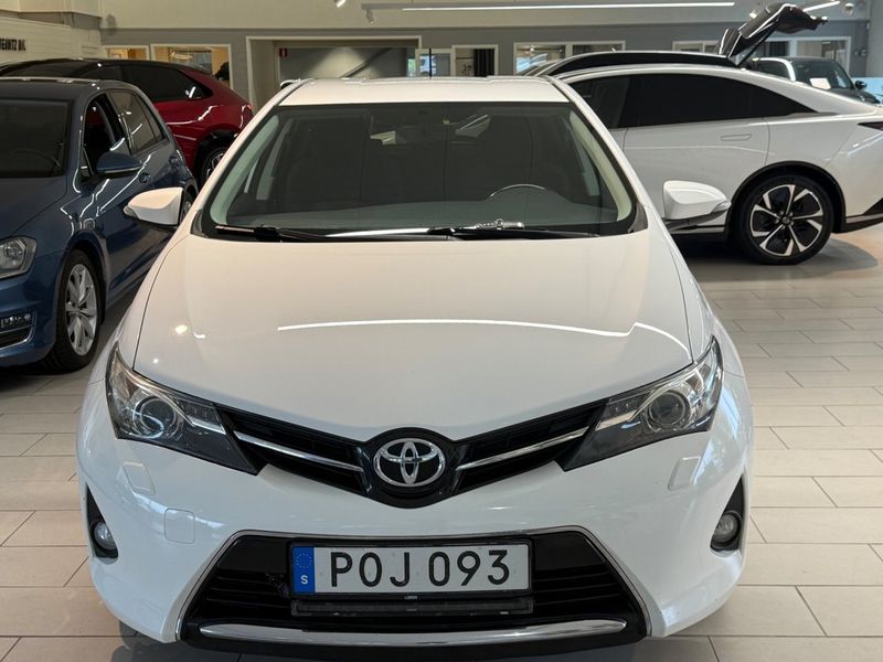 Toyota Auris bild 8
