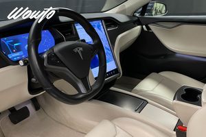 Tesla Model S bild 8