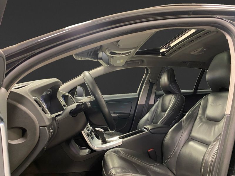 Volvo V60 bild 8